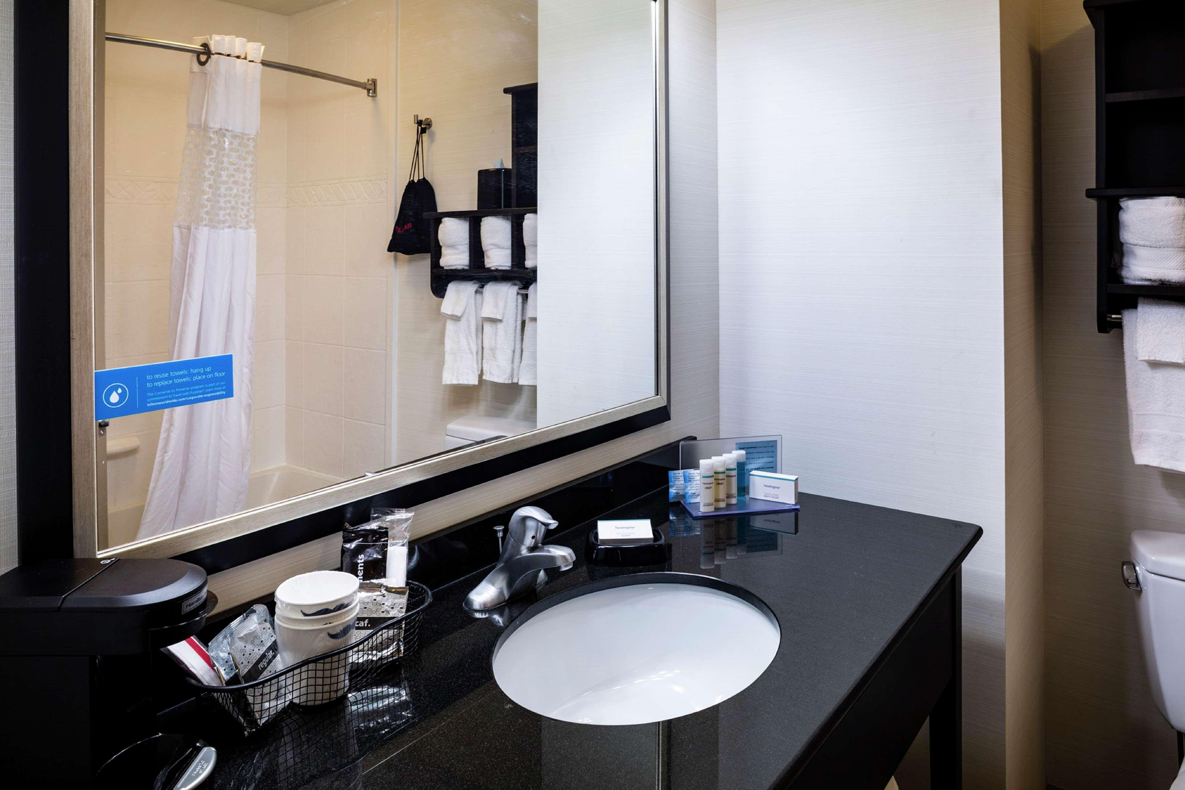 Hampton Inn Limerick Eksteriør billede